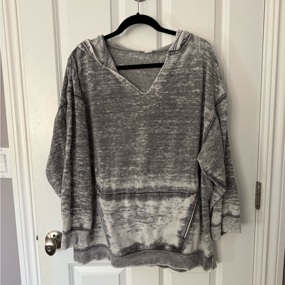 Free People | Very Loose | Soft | Light Weight | V-Neck Hoodie